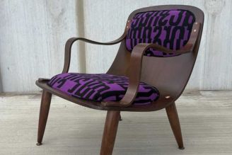 Maharam Letters 462560 004 : Violet by Gunnar Aagaard Andersen